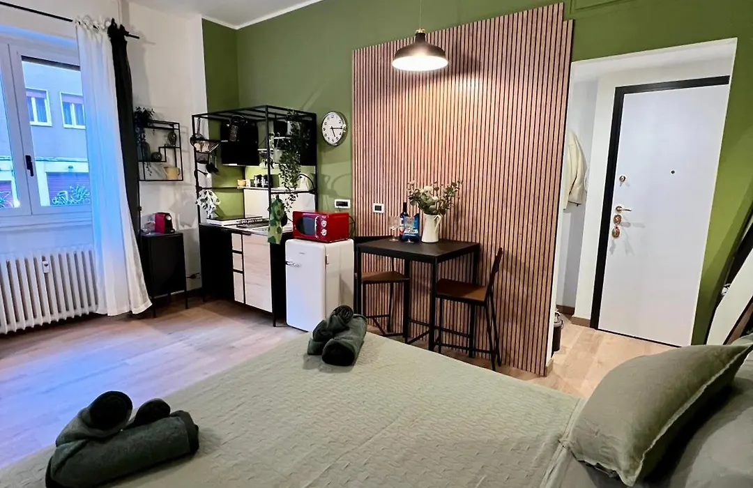 La bella Milano Charme apartment 3 km away from Duomo/ Netflix&Wi-fi included-1